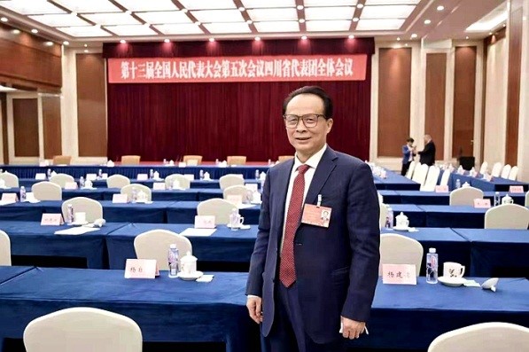 全國(guó)人大代表耿福能:建設(shè)現(xiàn)代農(nóng)業(yè)園區(qū) 用科技助力鄉(xiāng)村振興