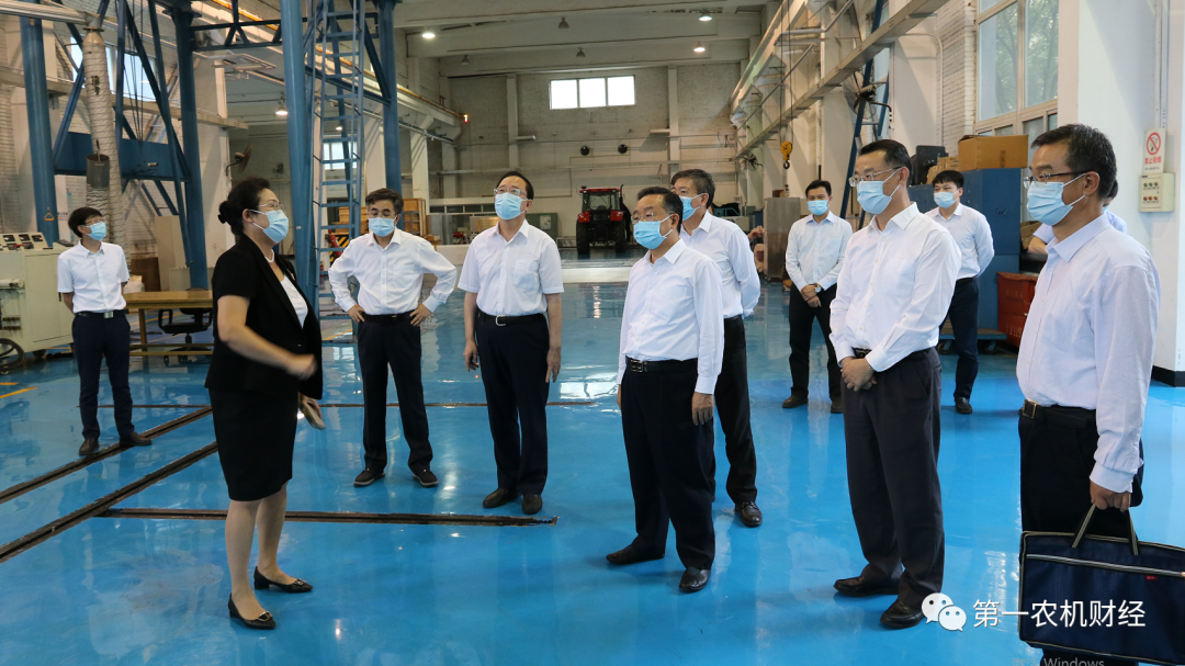 唐仁?。阂钥萍己蜋C制創新為動力 加快建設農業強國